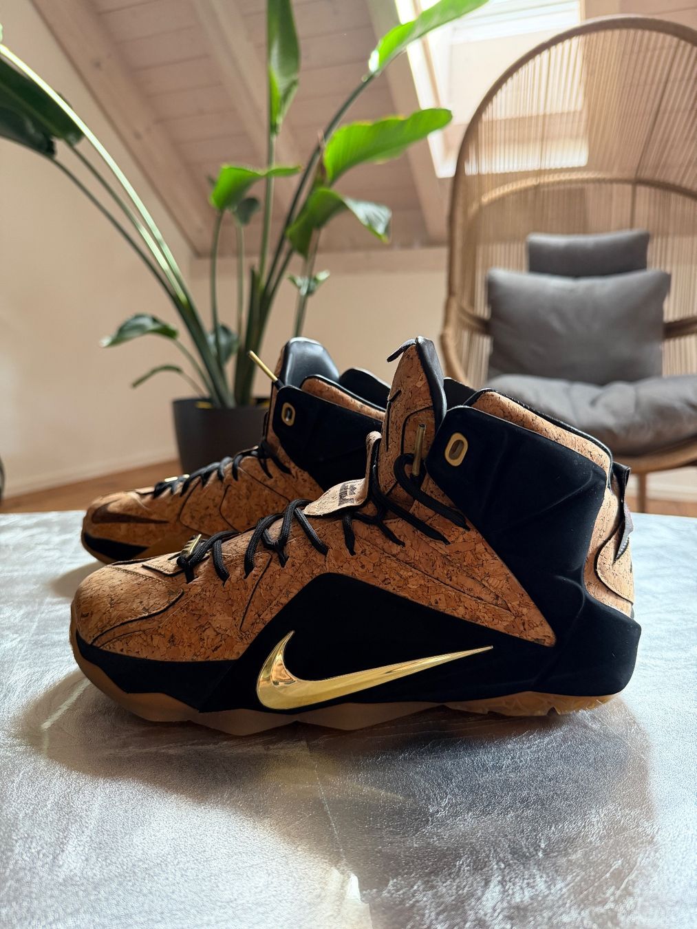 Nike Scarpe da uomo: Nike LeBron 12 EXT Cork – Nuovo (secondo la descrizione) da Schaffhausen venduto da schatzkiste69