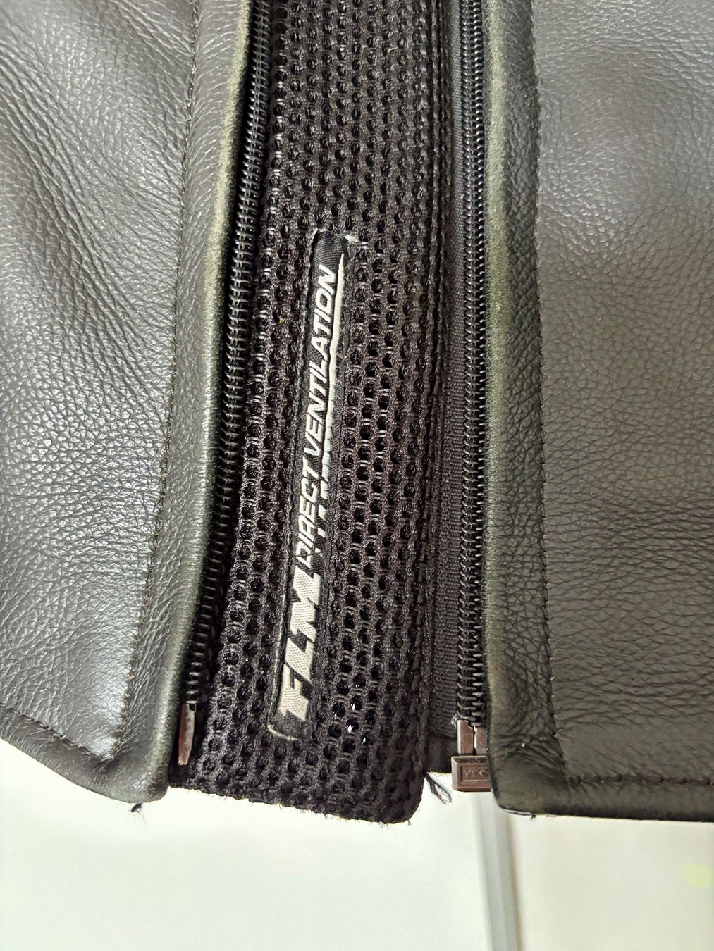 FLM Giacche: FLM Damen-Motorradjacke, Leder, Gr. 36 – Usato da Frauenkappelen venduto da Doc_Snyder 3