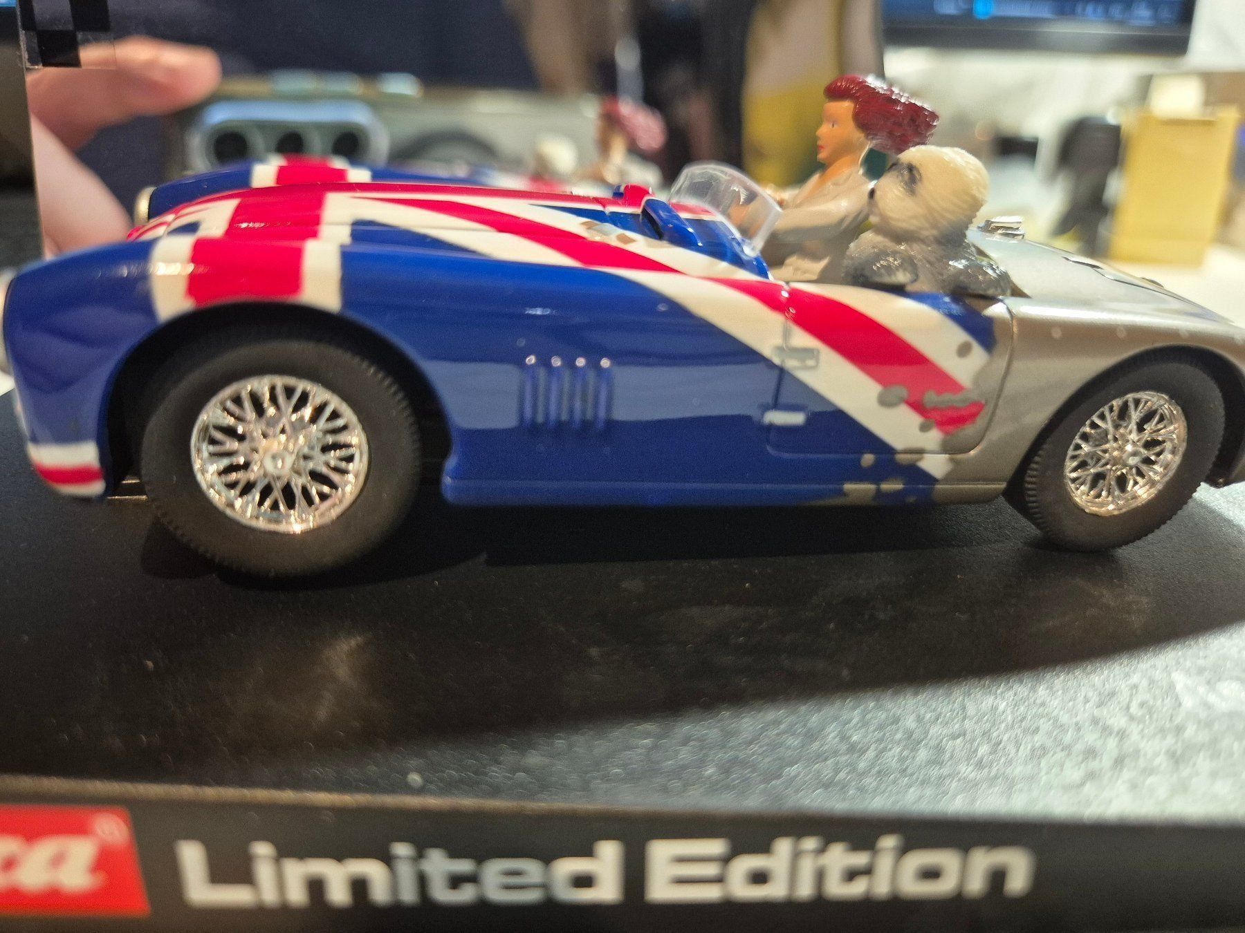 Carrera Circuits: Carrera Evolution Aston Martin DB 3 Mayhem – Neuf avec emballage d'origine à Ennetbürgen par Perlen01 1