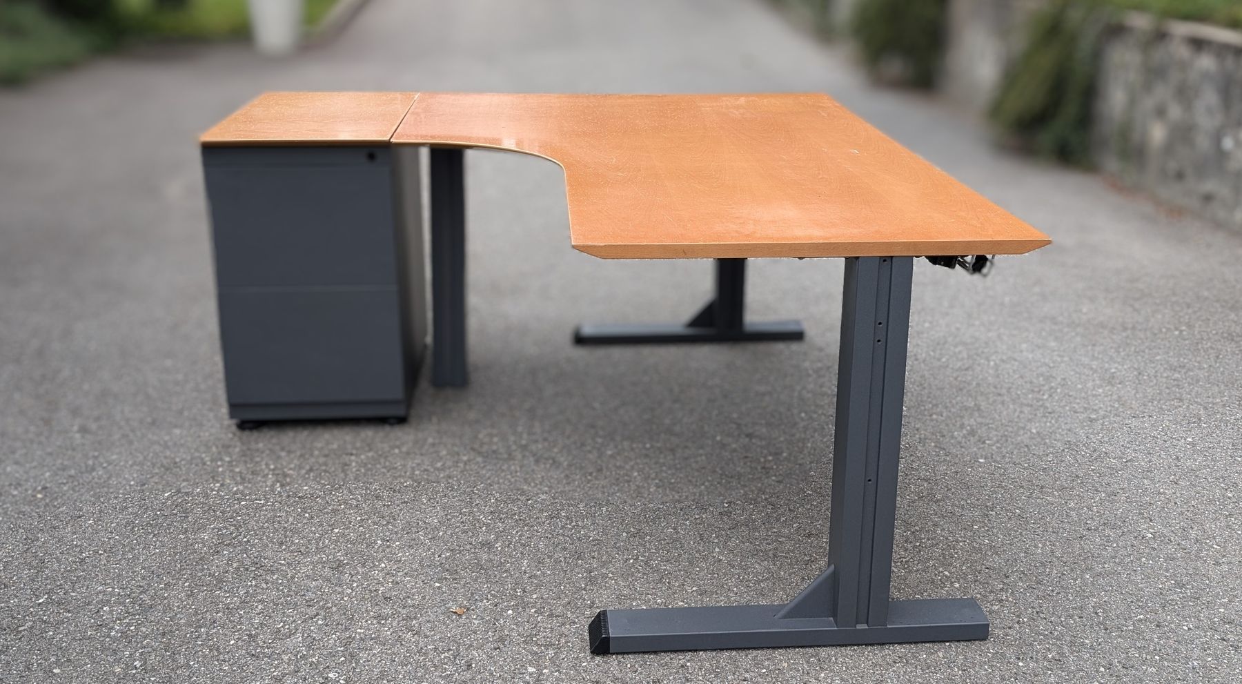 Bureaux: BIGLA Bureau + meuble tiroirs – D'occasion à La Croix -Lutry par fre_686w 7