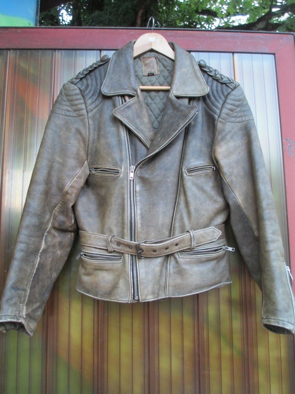 Vestes: Lederjacke – D'occasion à La Heutte par franco029