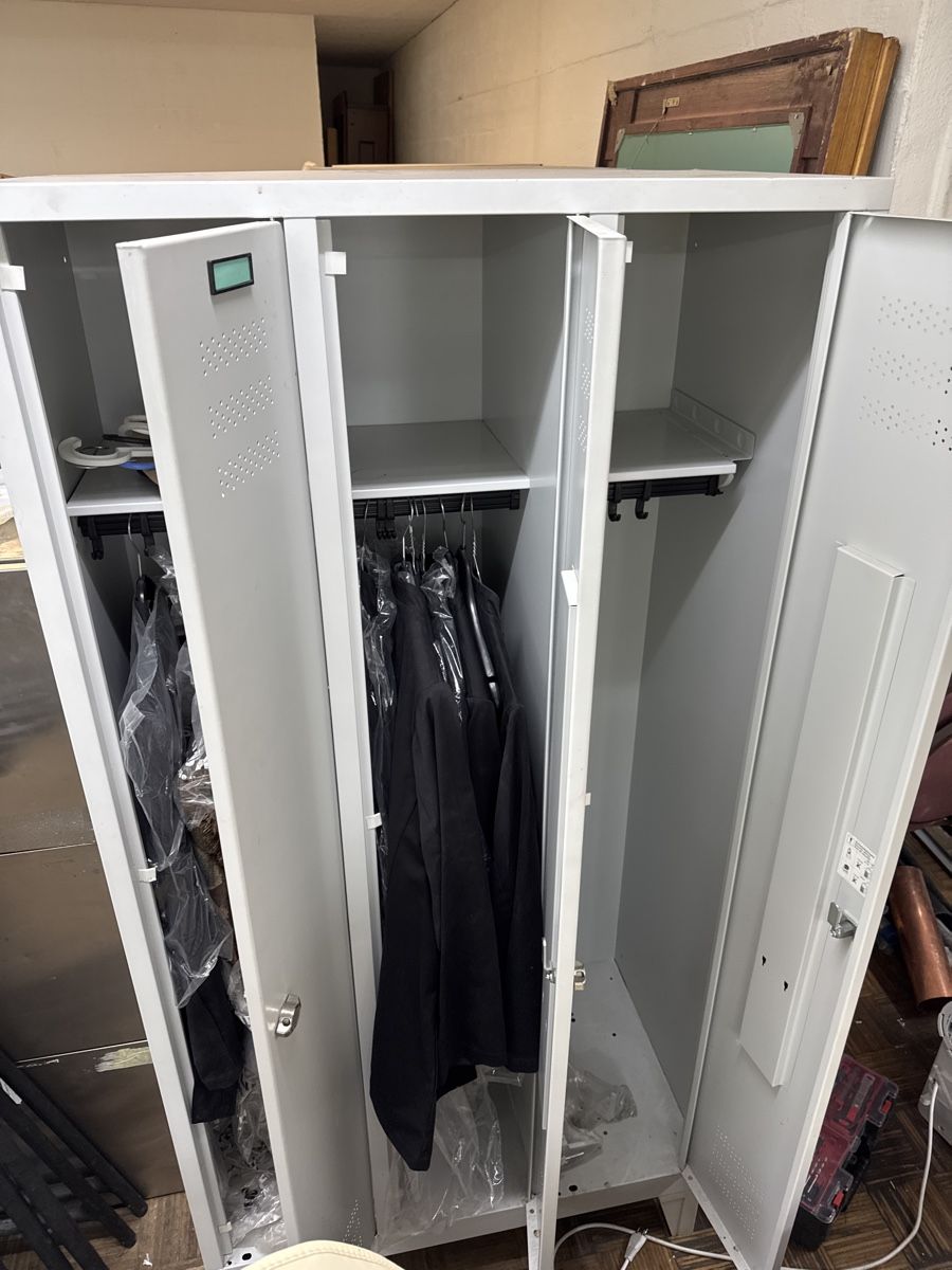 Guardaroba: Garderobe metall – Usato da Zürich venduto da dtag 2