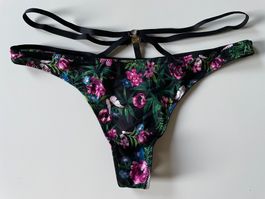 Victoria’s Secret Strappy Thong S NEW