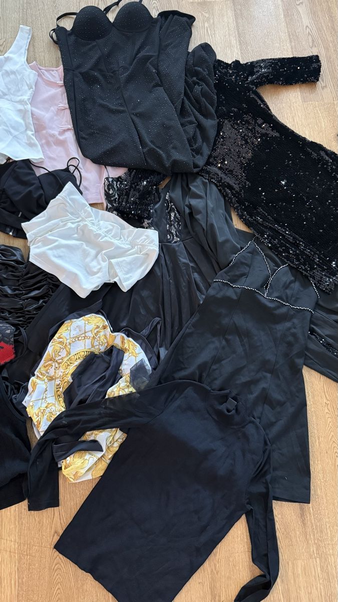 Kleiderpakete: Kleiderpaket S  – Gebraucht aus Boswil von hey.itsme 3