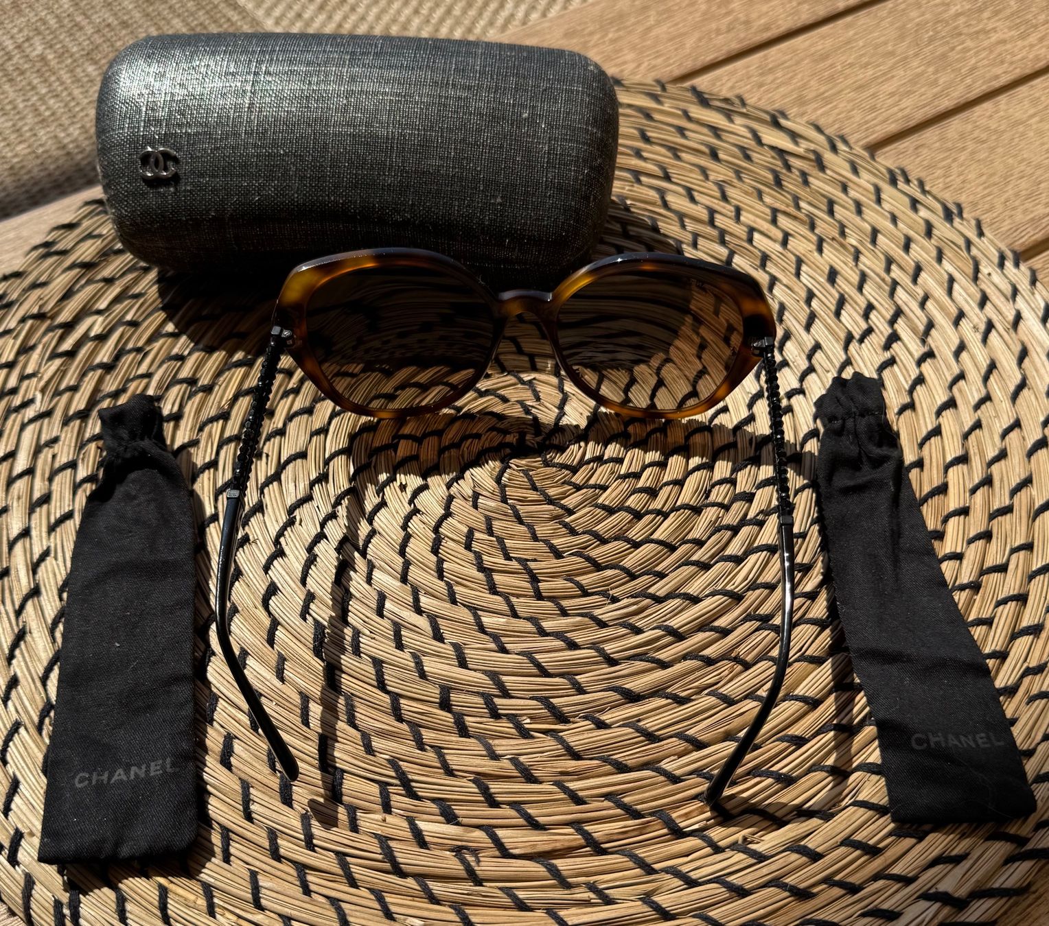 Chanel Lunettes & Verres: Chanel Sonnenbrille – Neuf (Voir description) à Losone par Kleeblatt_1 1
