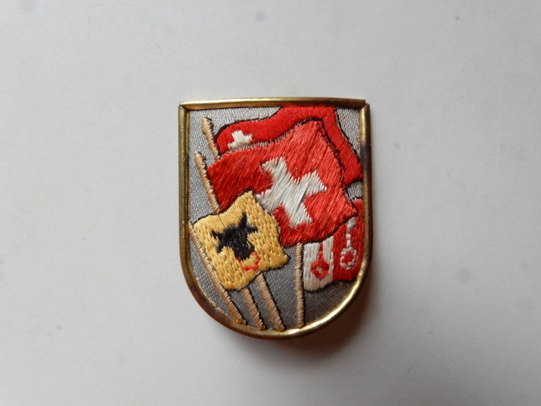 Swiss Plaketten & Abzeichen: 1. August 1935 – Gebraucht aus Senèdes von Framboise52