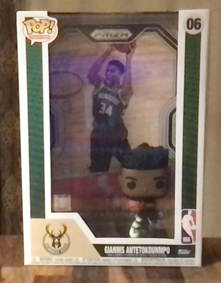 Funko Statuette: POP trading cards Figurine – Nuovo e nell'imballaggio originale da CHENE-BOUGERIES venduto da homeswisshome
