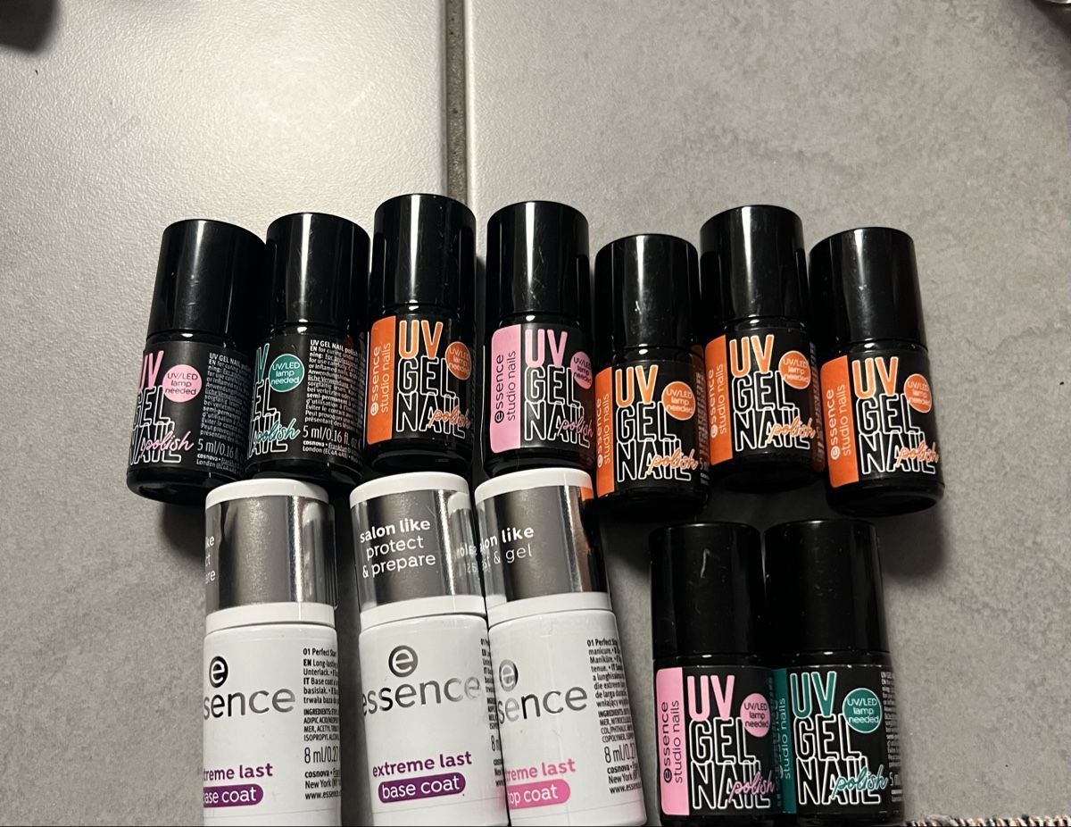 Smalto per unghie: Nagellack Neu Essence – Nuovo e nell'imballaggio originale da Oberentfelden venduto da Dianaaaaaa