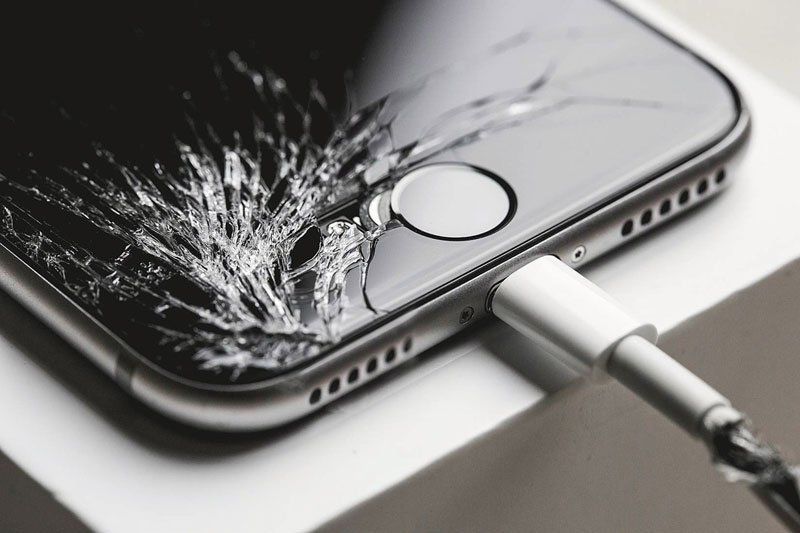 Telefoni cellulari / Smartphones: Kit de réparation écran iphone 7 - noir – Nuovo e nell'imballaggio originale da Morges venduto da DA-repa 3