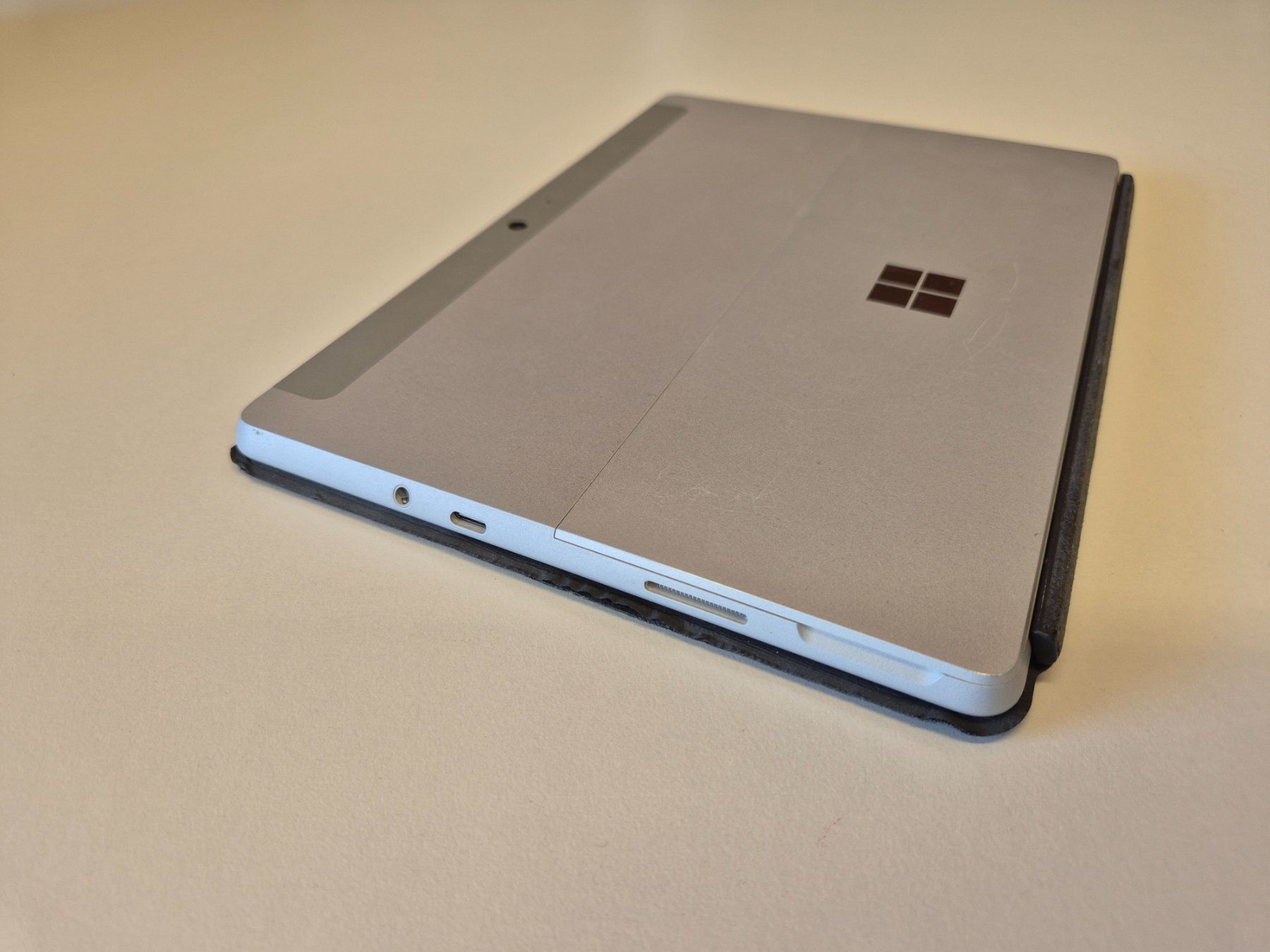 Microsoft Tablet PC: Mircosoft Surface GO | Intel CPU, 8GB, 128SSD, – Usato da Riniken venduto da kawas80 2