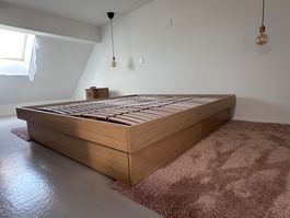 Doppelbett mit Schubladen und Lattenrost 160x200cm