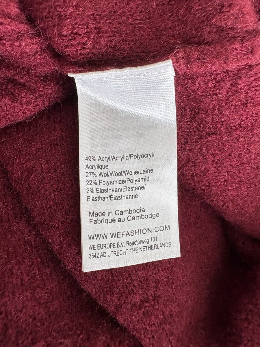 We Maglioni & Felpe: Burgunderroter Strickpullover von WE, Grösse M – Usato da Zürich venduto da davidihagee 1