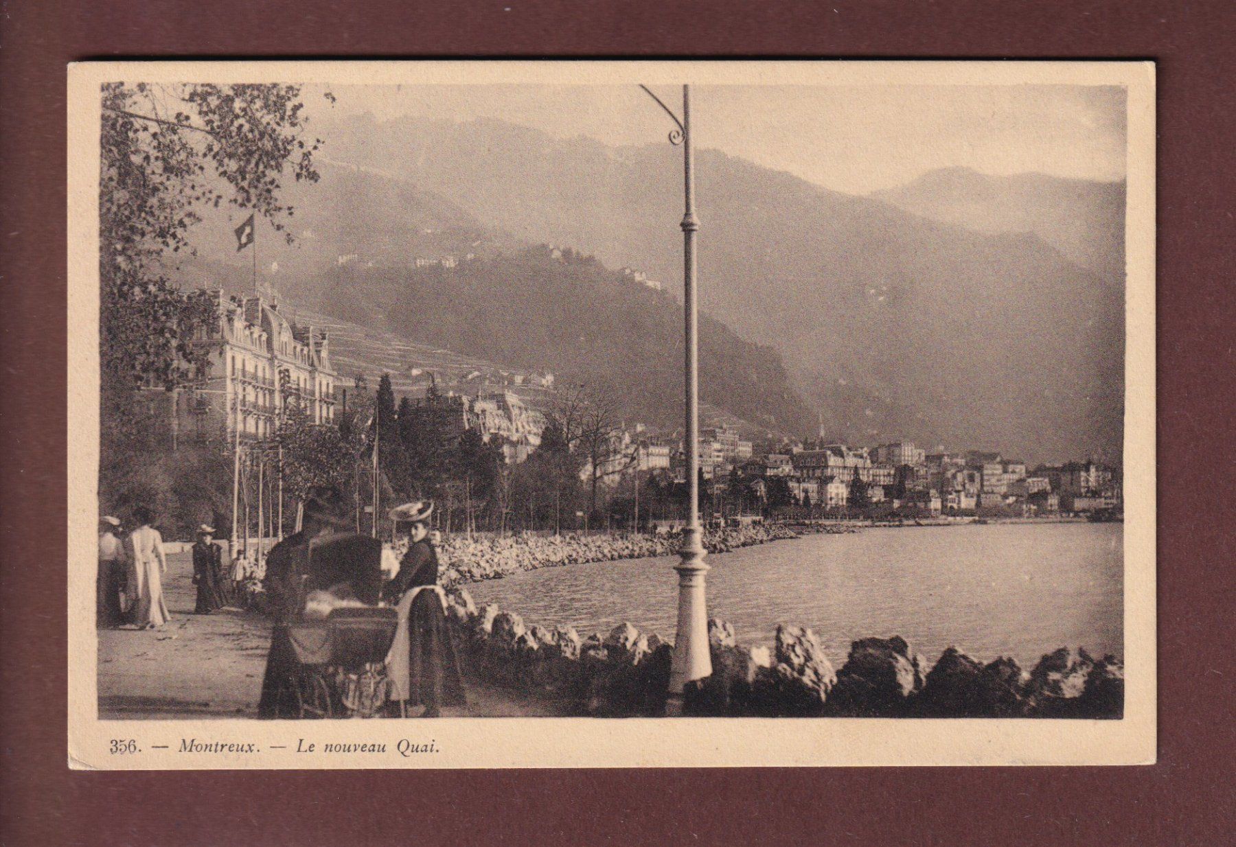Cartoline postali: MONTREUX - Nouveaux quai – Usato da Pully venduto da nicecards