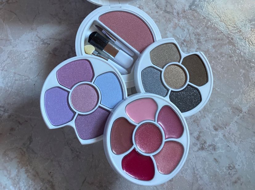 Make-up: palette make-up – Nuovo (secondo la descrizione) da Stabio venduto da mir_fer