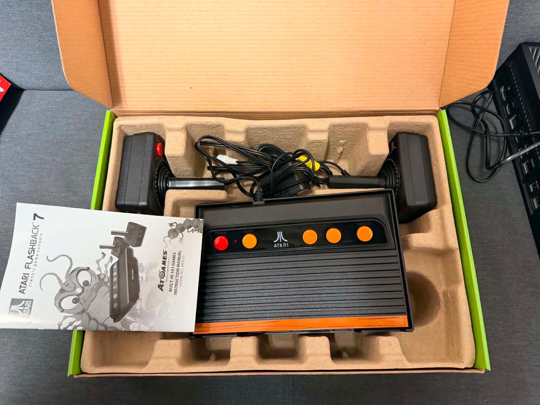 Atari Konsolen: Atari Flashback 7 Classic Game Console – Gebraucht aus Giubiasco von Ticinerd 2