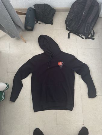 Schwarzer Kapuzenpullover Grösse L mit Druck