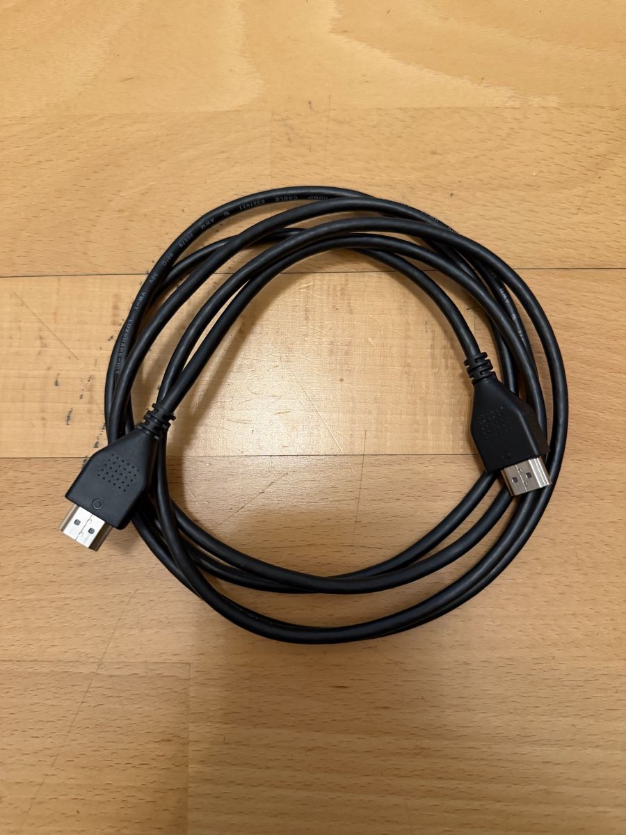Cavi: HDMI cable 1.5m HDMI kabel – Usato da Zürich venduto da arr_vq5w