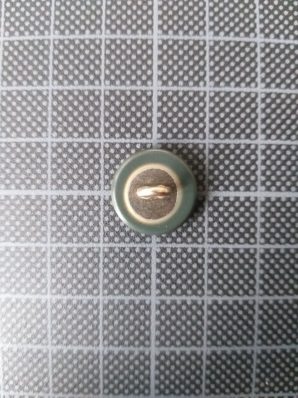 Bottoni: Uniformknopf Ord. 1949 16 mm Variante 2 – Usato da Bauma venduto da SwissMilitaria 1