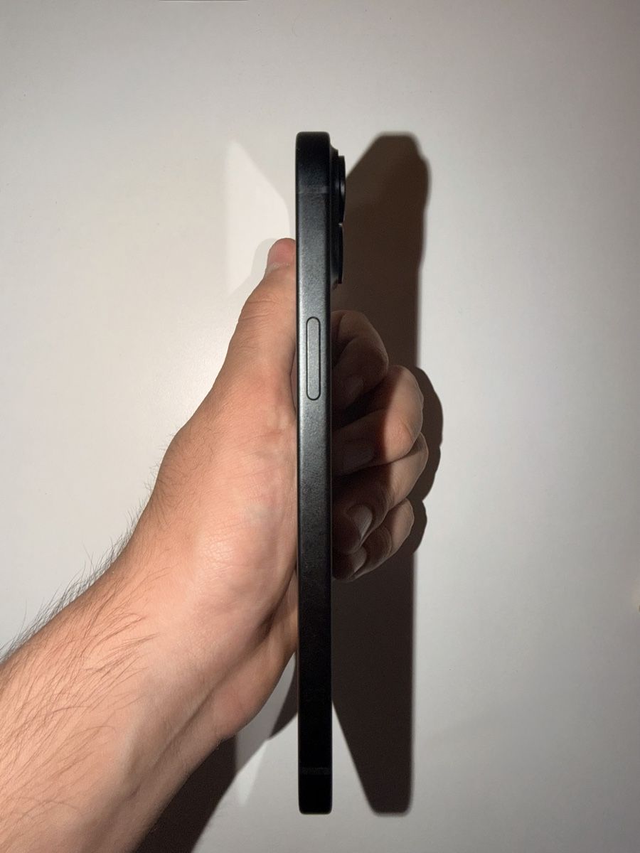 Apple Portables: iPhone 15 Plus 128GB - Black - Original Box - Cable Included – D'occasion à Taverne par Chanty-Nidhi 4
