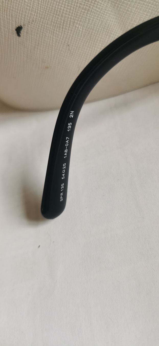 Prada Brillen & Gläser: lunettes de soleil Prada – Gebraucht aus Vésenaz von Angela.C3 3