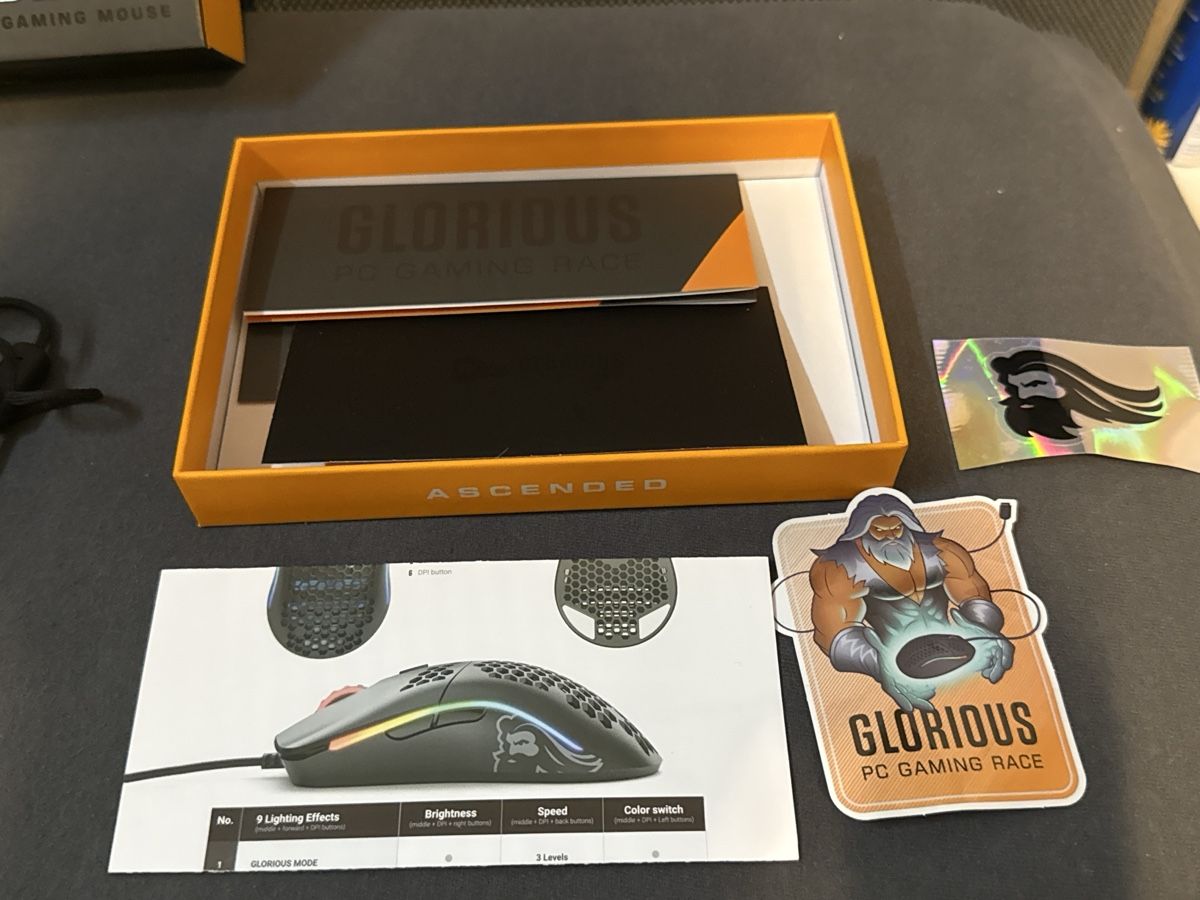 Mouse: Glorious Model O Gaming Mouse weiss guter Zustand – Usato da Oberönz venduto da Teixalex 2