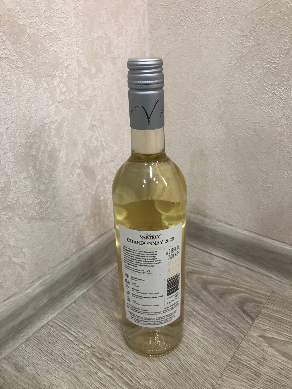 Vino: Château Vartely Chardonnay 2022 – Nuovo e nell'imballaggio originale da Wald ZH venduto da mlnt 7