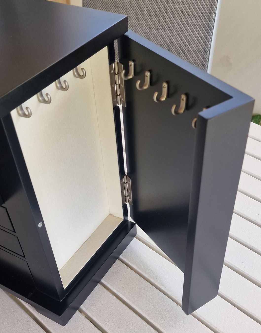 Altro in Decorazioni & Accessori: Schmuckkasten/Schmuckschrank schwarz – Usato da Wenslingen venduto da Slinky 5