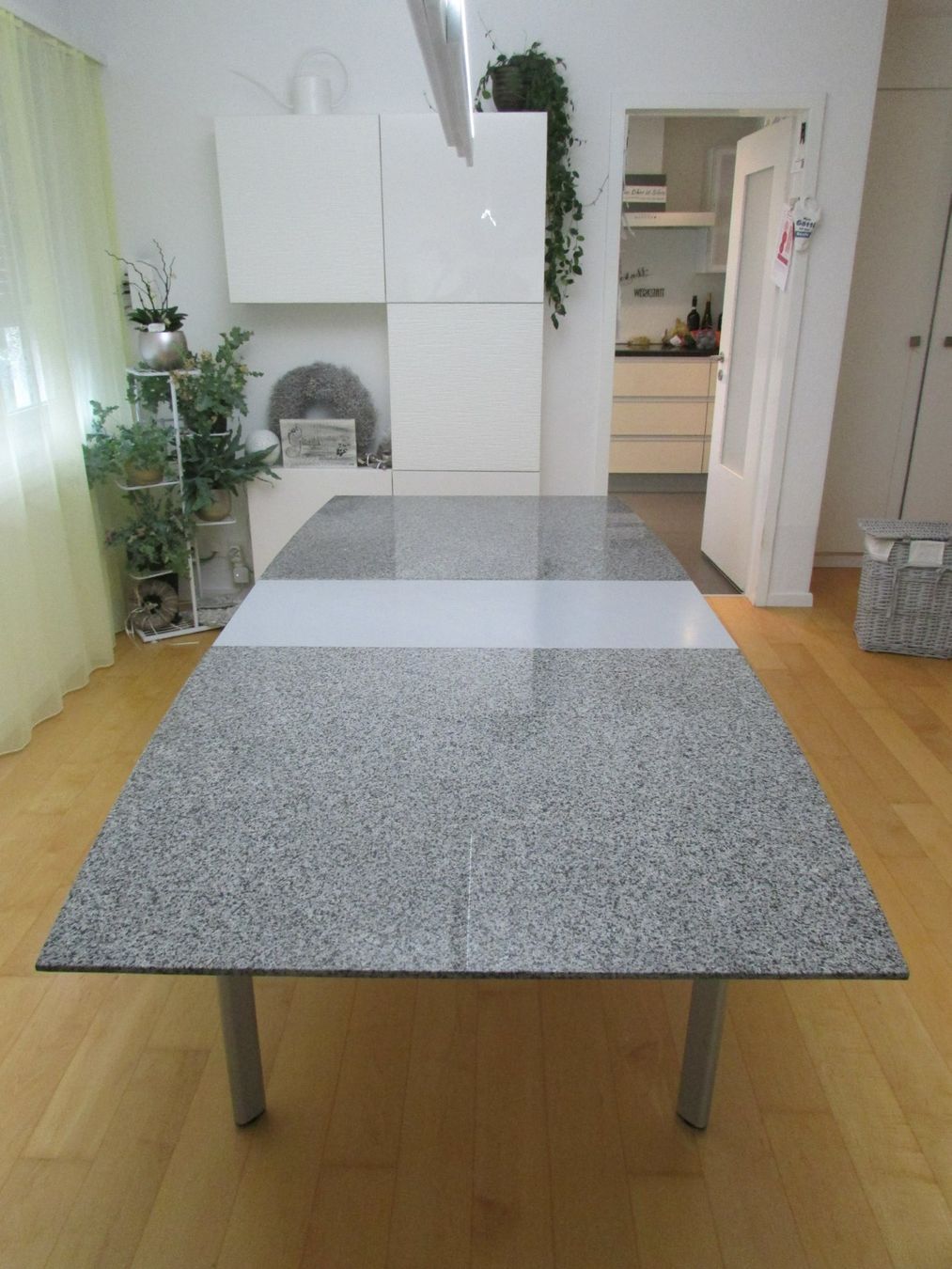 Tavoli: Esstisch Granit – Usato da Waltenschwil venduto da Waters 1