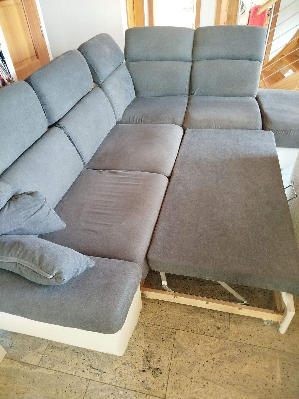 Conforama Divani: Bettsofa gebraucht – Usato da Naters venduto da mic_6sxw