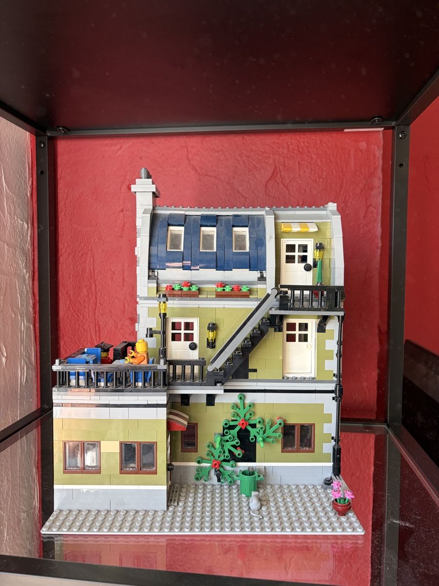 Lego Kit di costruzioni: Lego Restaurant  – Usato da Gland venduto da rom_x75q 2