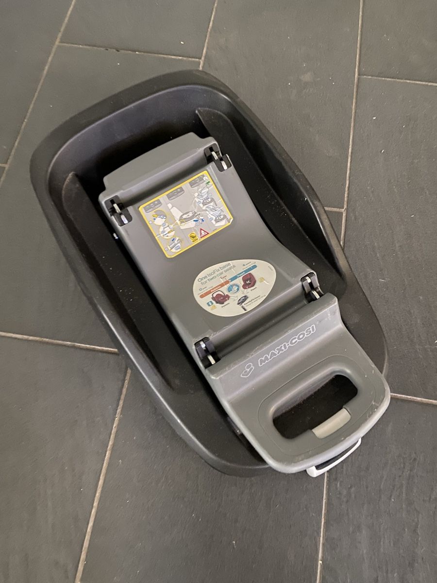 Maxi-Cosi Seggiolini per auto: Maxi Cosi Babyschale und Kindersitz – Usato da Gretzenbach venduto da Wildborneo 5