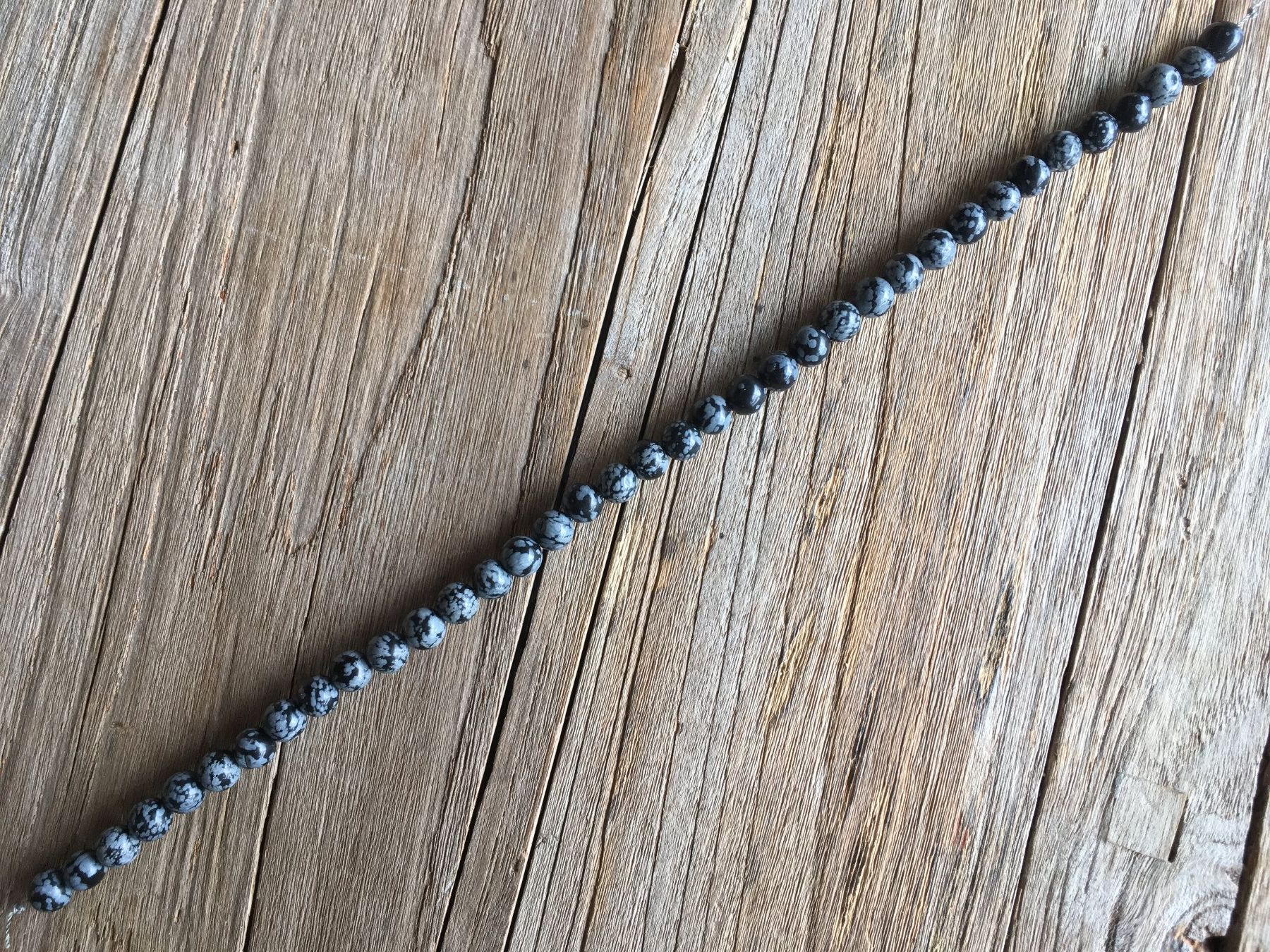 Colliers: SCHNEEFLOCKENOBSIDIAN  KUGELN 8,2mm  LÄNGE 30cm – Neuf avec emballage d'origine à Aesch ZH par LiquidAktion 6