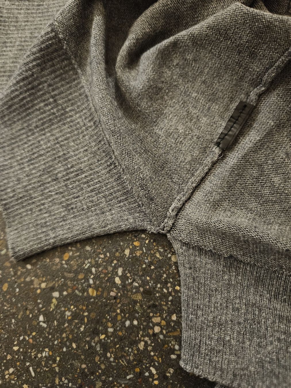 Zara Pulls & Sweat-shirts: Damen Pullover Zara grau Gr S  – Neuf (Voir description) à Anwil par tamoos 5