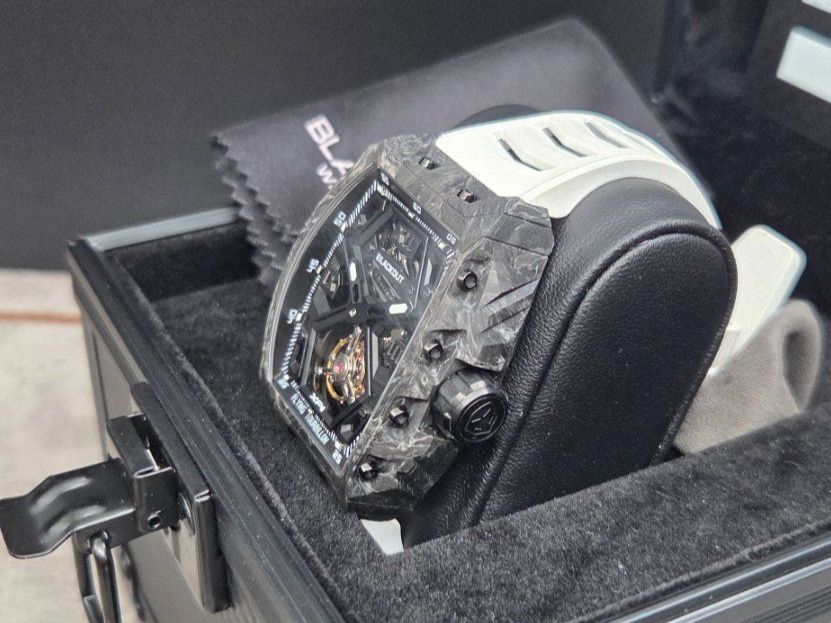 Uhren: Black Out – Neu und originalverpackt aus La Chaux-de-Fonds von curtitswisswatches 3