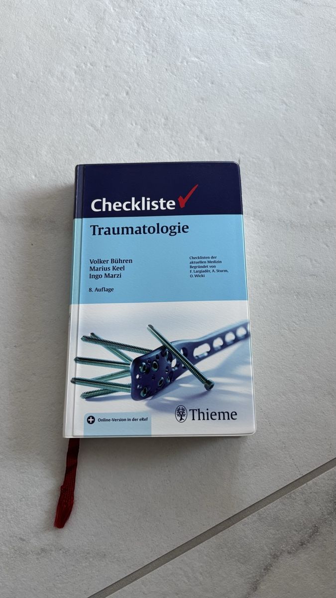 Livres: Checkliste Traumatologie 8. Auflage – D'occasion à Seengen par sa_land