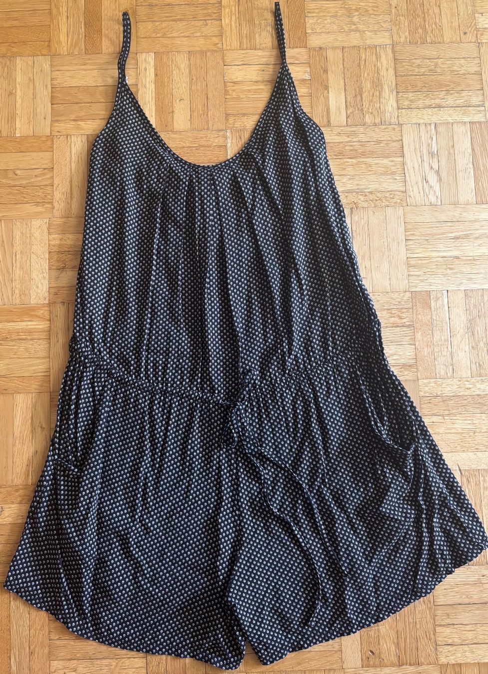 Jumpsuits: Combi-short Timomo S-M – D'occasion à Lausanne par Aylinou