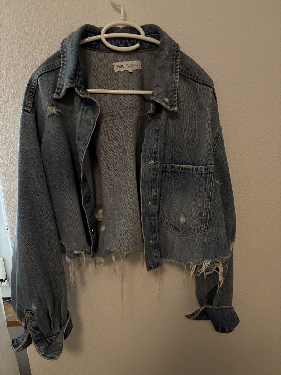 Zara Jeans: Zara Denim Jacket cropped blue distressed condition – Neu (gemäss Beschreibung) aus Zollikofen von Saron.te