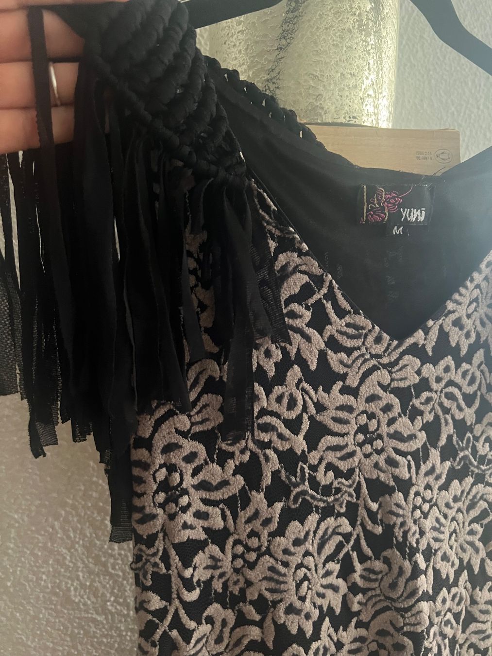 Vestiti: Kleid Spitzenmuster Fransen neuwertig – Usato da Bern venduto da kaeffy 1