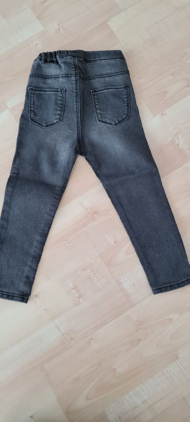 H&M Pantalons: Coole H&M Jeans, Gr. 98 – D'occasion à Wallisellen par T8304T 2