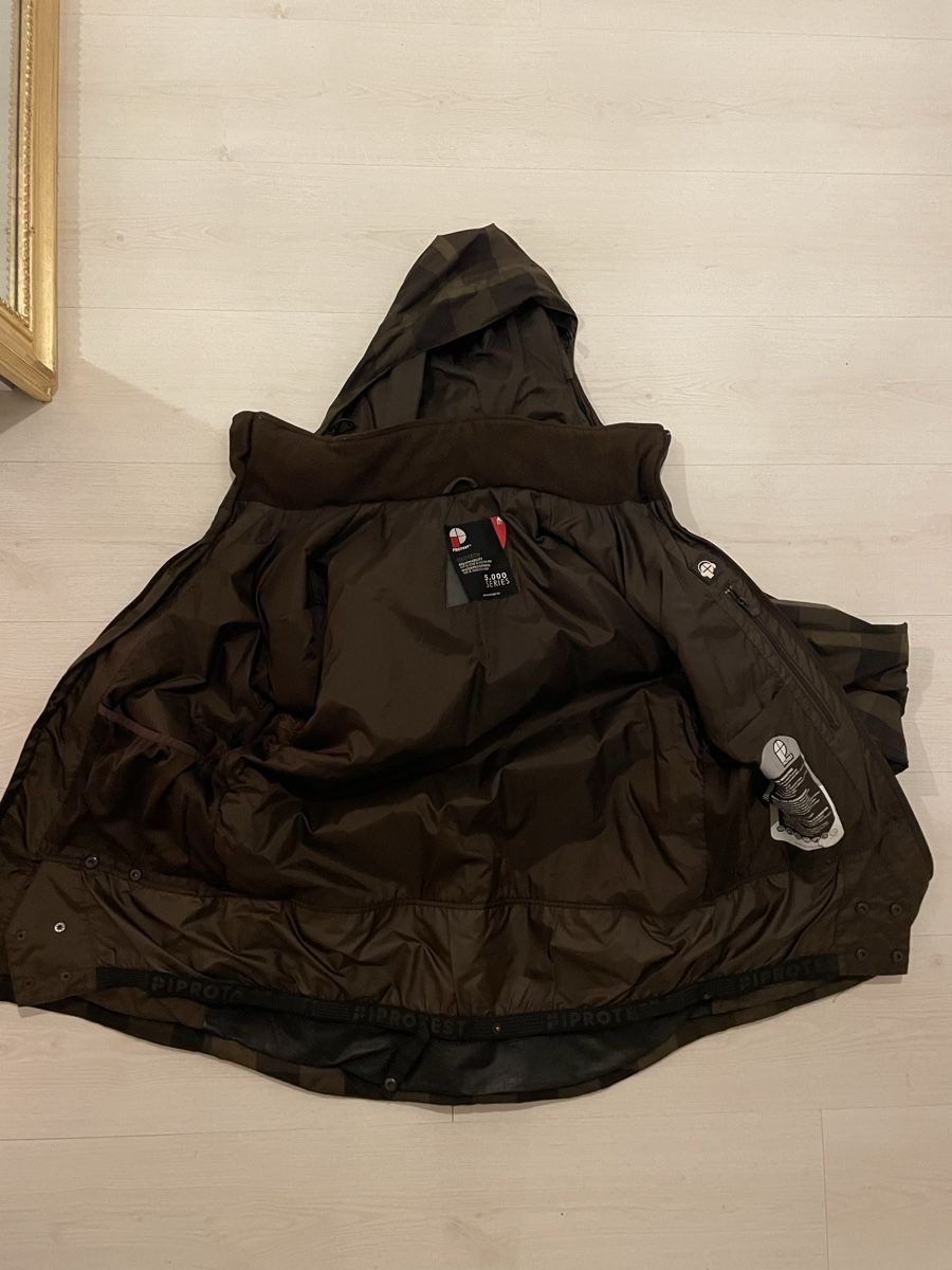 Protest Giacche: Warme Ski-/Winterjacke – Usato da Zürich venduto da tiiina4 2