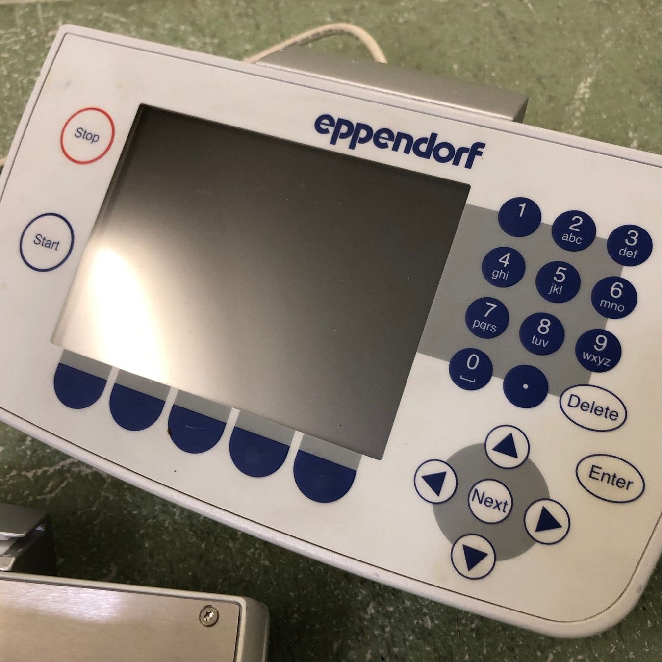 Console: Konsole / Steuercomputer für Eppendorf PCR – Difettoso da Hinterkappelen venduto da atomschnee 1