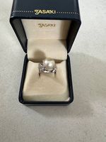Sublime bague platine diamants et perle Tasaki
