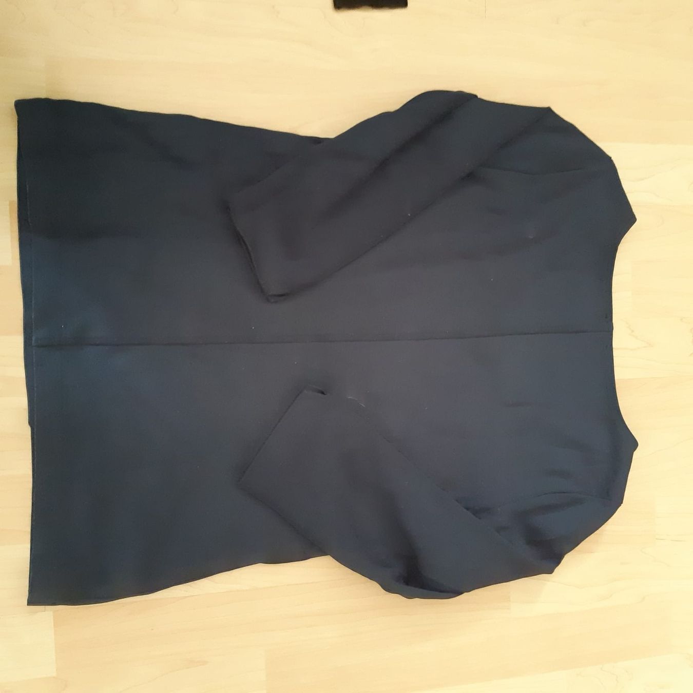 H&M Maglioni & Felpe: 2x Damen Pullis, Gr. M, Marke: 1x ANN TAYLOR+H&M – Usato da sachseln venduto da soficool 2