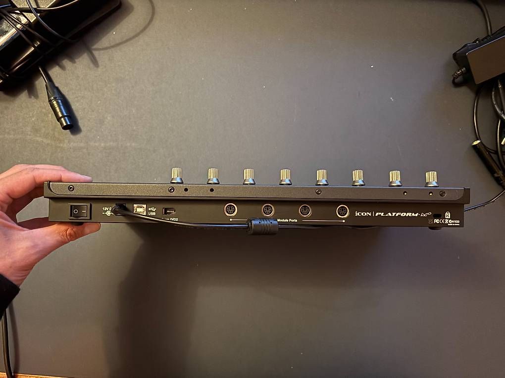 Console di mixaggio: MIDI-Faderbank Icon Platform M+ – Usato da Zürich venduto da MartinMartin101 2