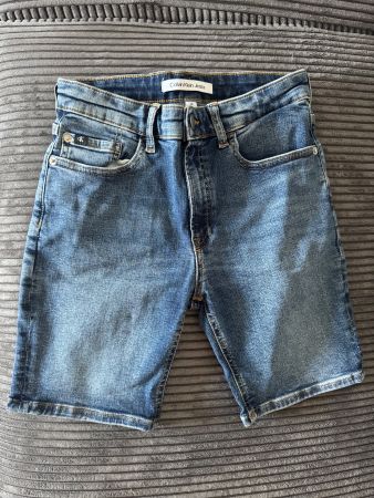 Short Calvin Klein Jeans 10 ans