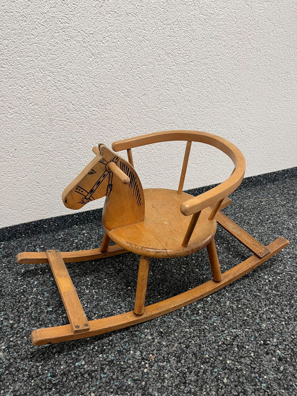 Giocattoli: Holzschaukelpferd, Vintage – Usato da Thürnen venduto da gue_c8yz