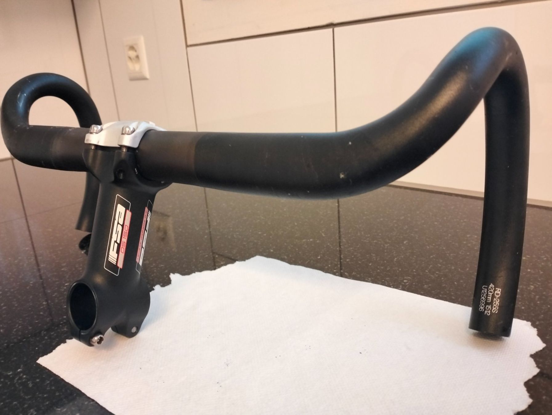 Pezzi di ricambio: FSA 3.0 Forged Vorbau 100mm mit Lenker 42cm – Usato da Uster venduto da KarlZH