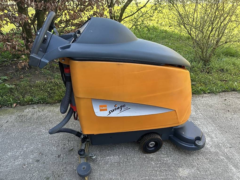 Tutte le macchine: Taski swingo 1250B Scheuersaugmaschine – Usato da Sirnach venduto da Zox 1