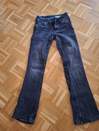 Jeans "Bershka" Grösse 36 / wenig getragen