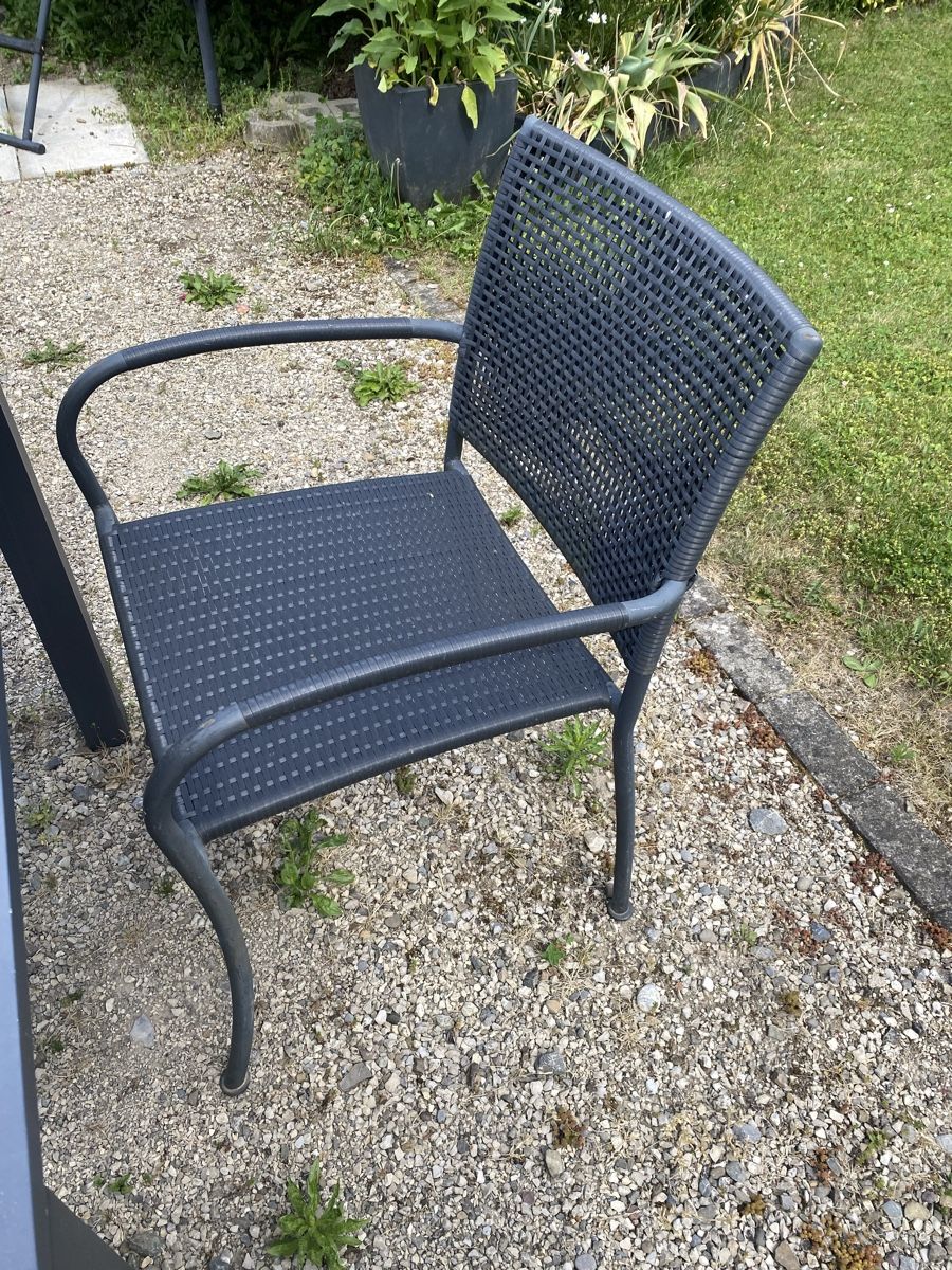 Set di tavolo e panche: Gartentisch mit 6 Stühlen – Usato da Freienwil venduto da oss078 2